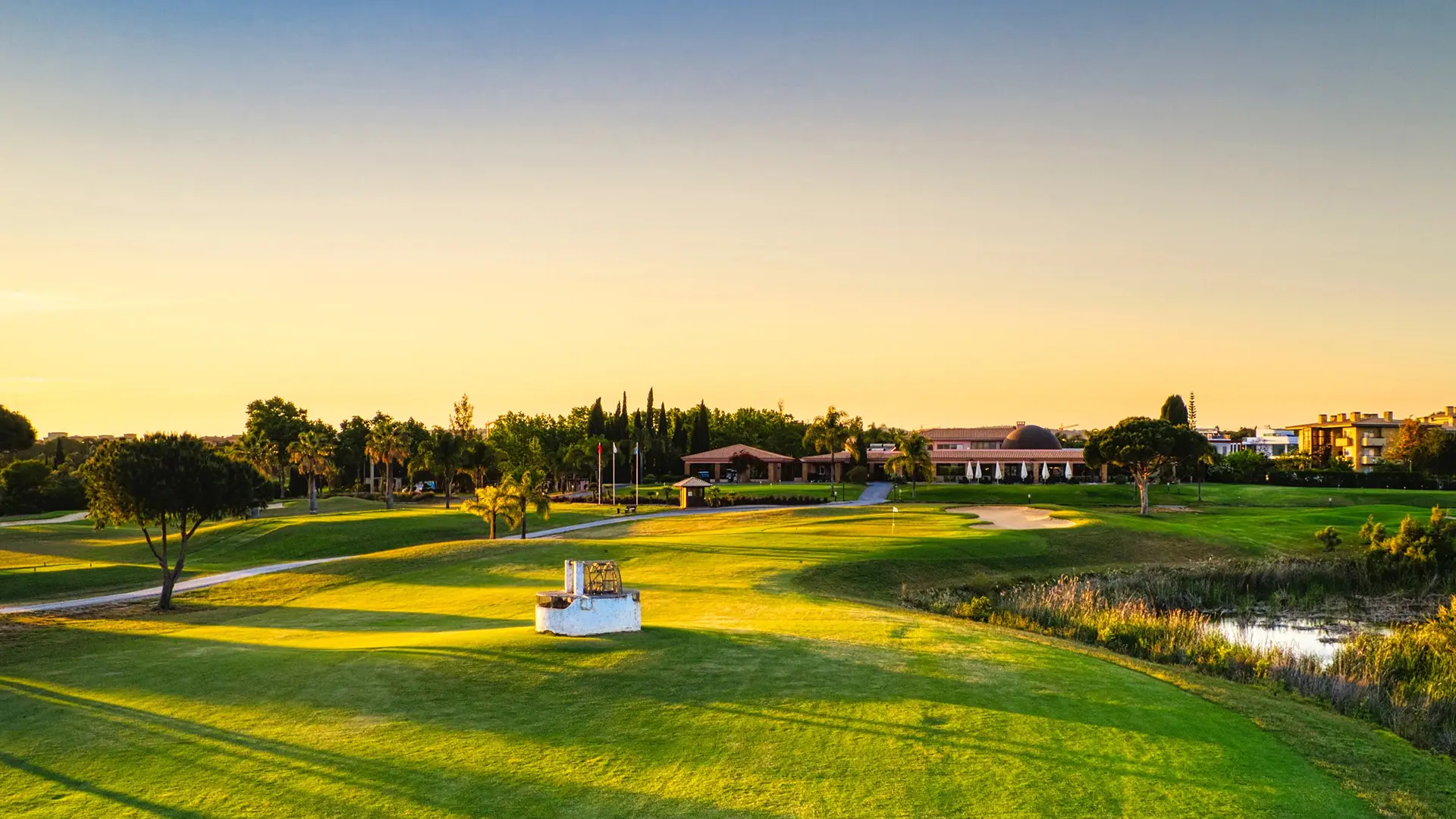 Portugal golf holidays - Dona Filipa Hotel  in Vale do Lobo - algarve - Photo 1