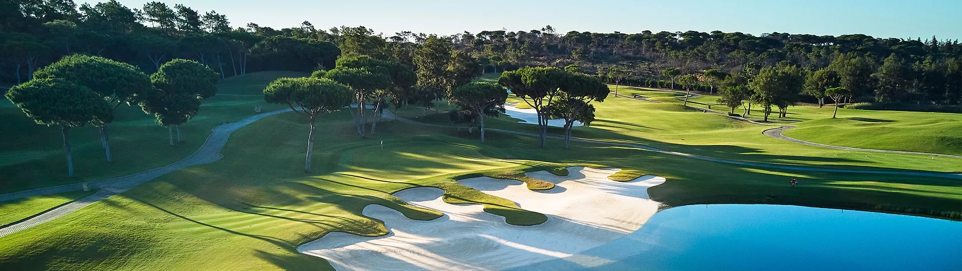Portugal golf courses - Laranjal Golf Course - Photo 1